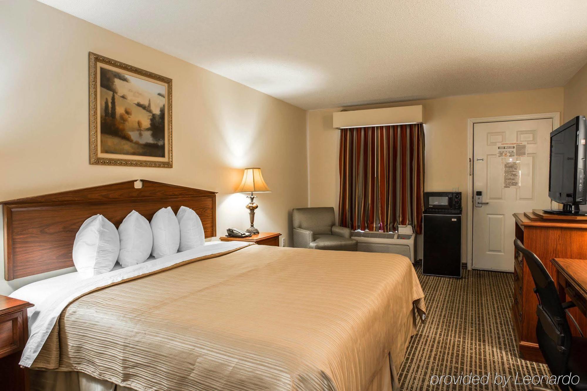 Quality Inn Laurinburg Exterior photo
