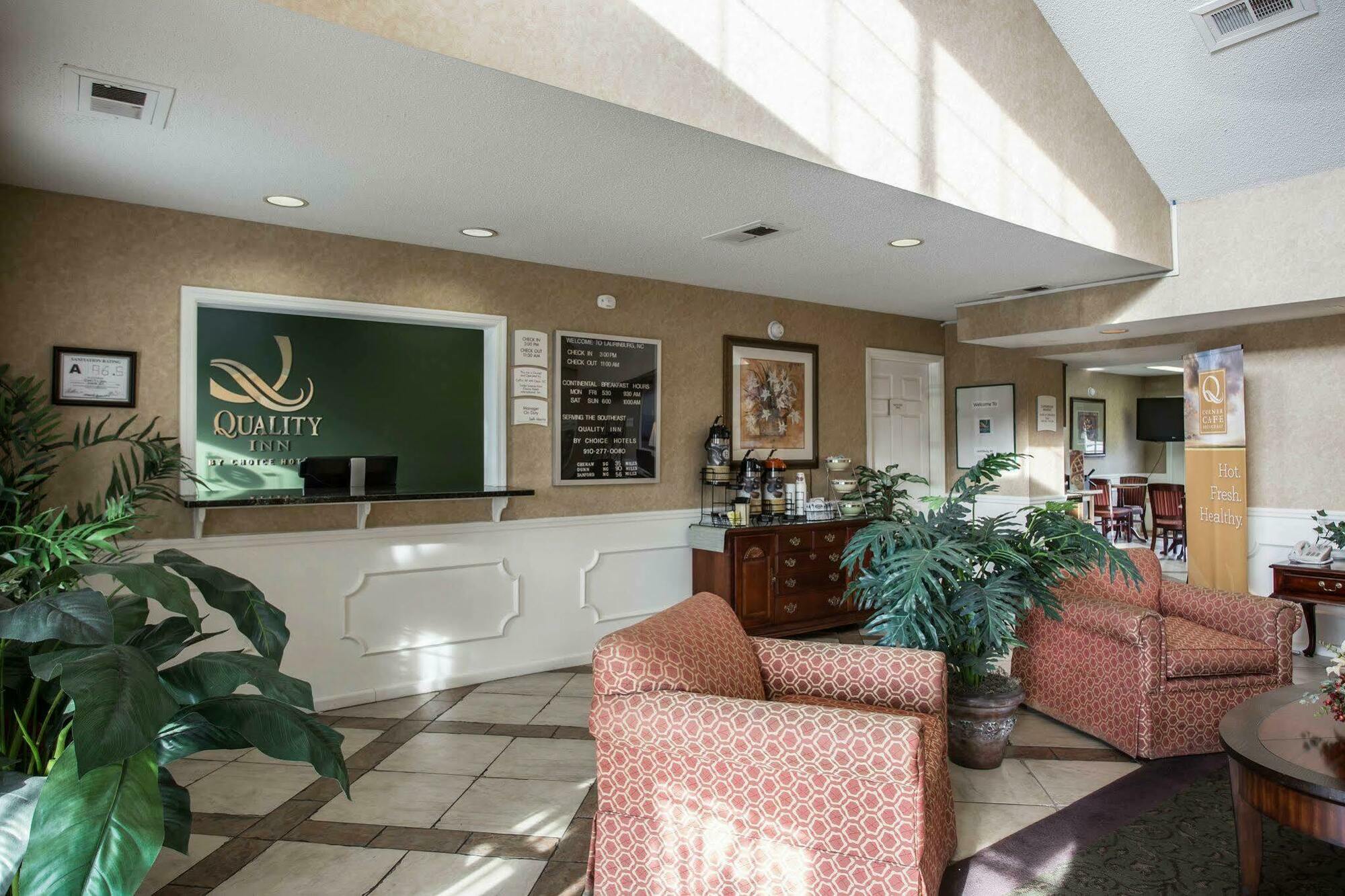 Quality Inn Laurinburg Exterior photo
